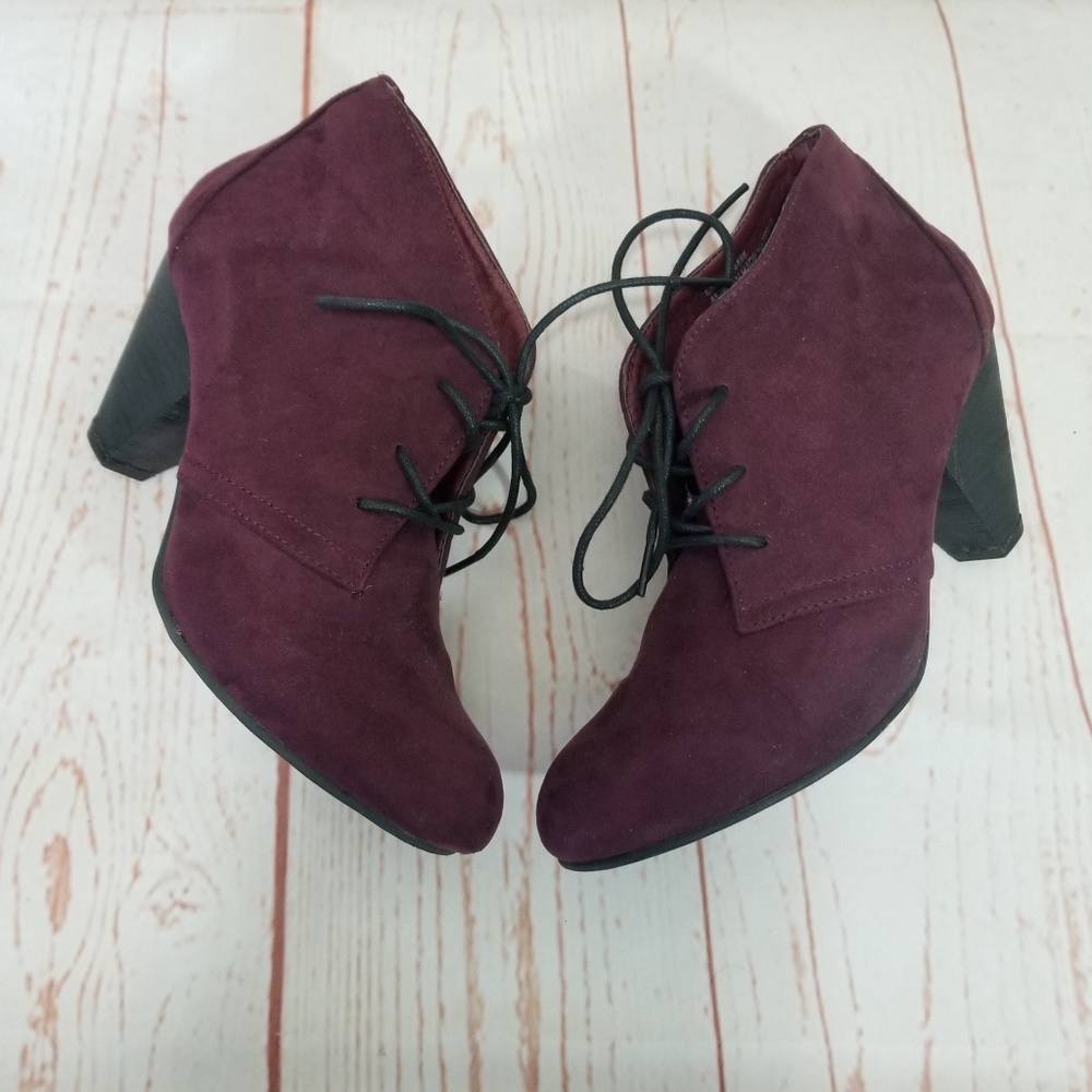 Cato Suede Ankle Boots Size 8M Burgundy Tie Boots